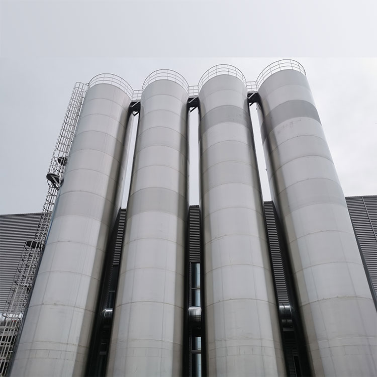 Silo lưu trữ ngoài trời cải thiện hiệu quả xử lý vật liệu khối như thế nào?