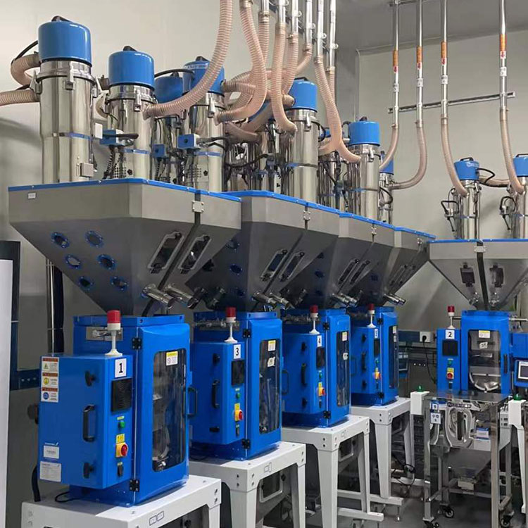 Hệ thống cấp nguyên liệu nhựa